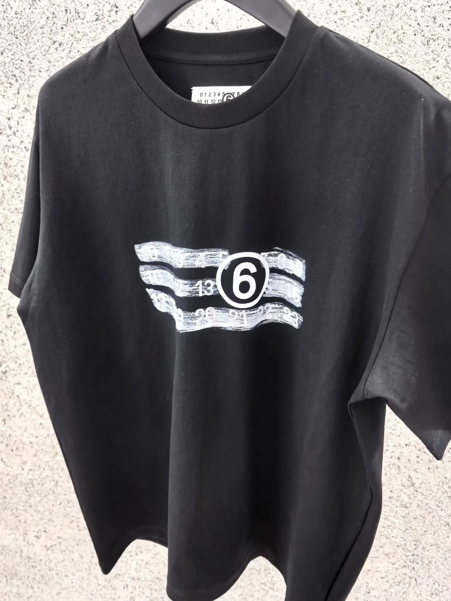 MM6 Graphic T Shirt (Black) — ビュー 3
