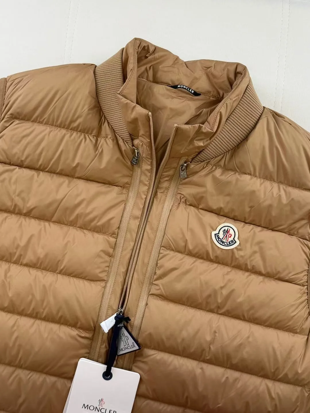 Moncler 2-in-1 Down Jacket Verney (Beige) — 图 3