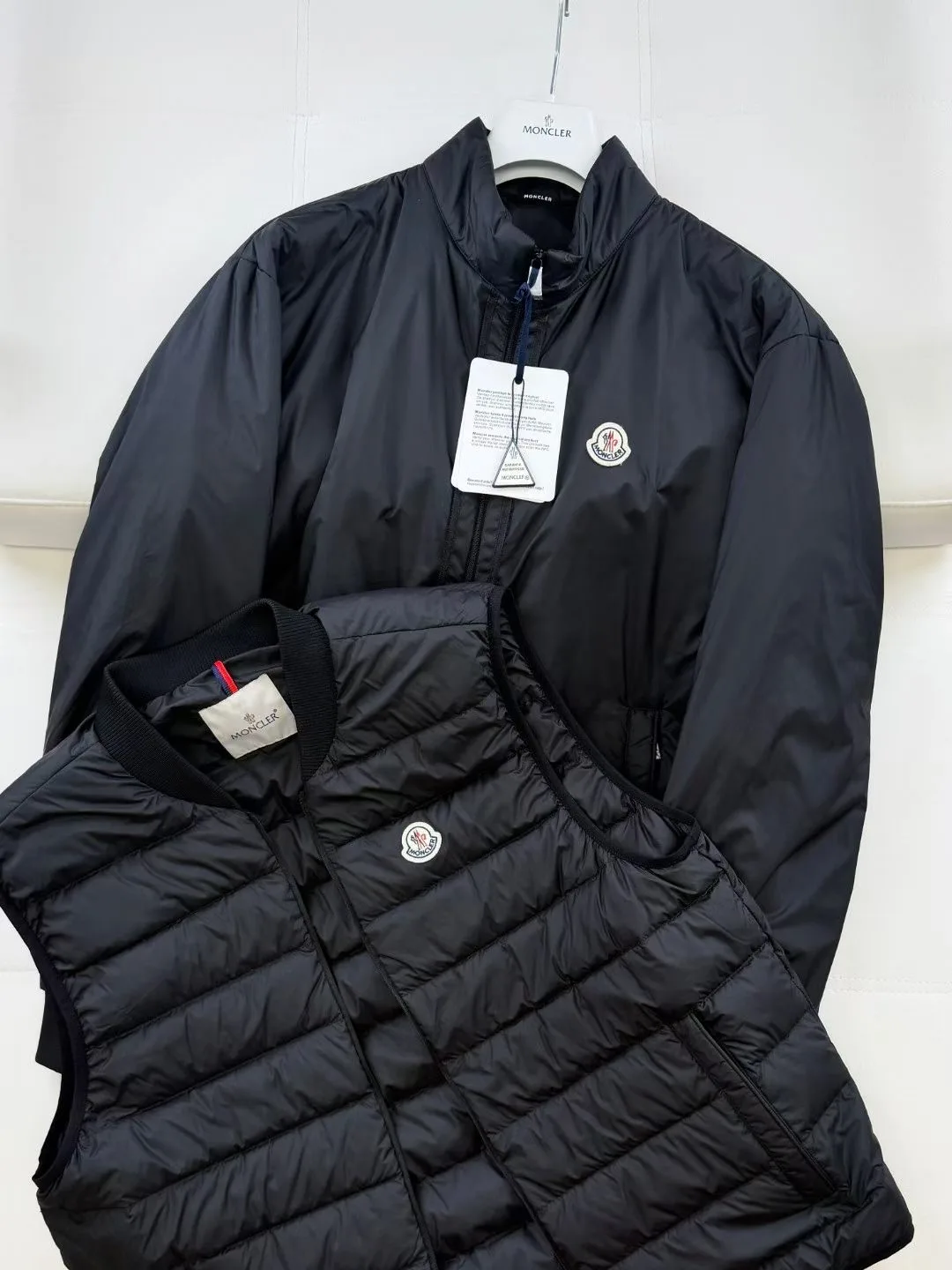 Moncler 2-in-1 Down Jacket Verney (Black) — ビュー 2