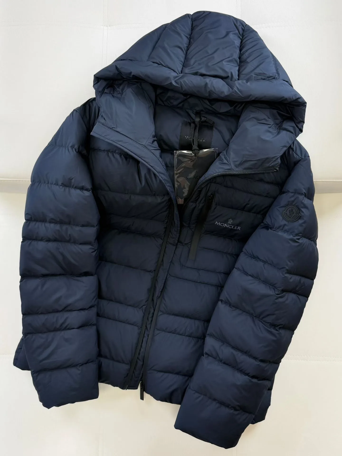  Moncler Guesmi Puffer Jacket (Navy) — 图 5