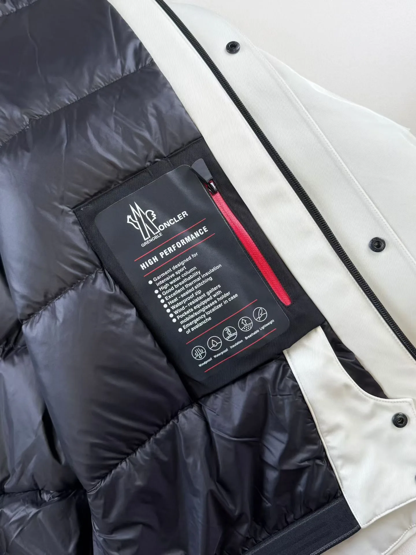 Moncler Pleated Sleeve Ski Down Jacket (White) — 보기 3