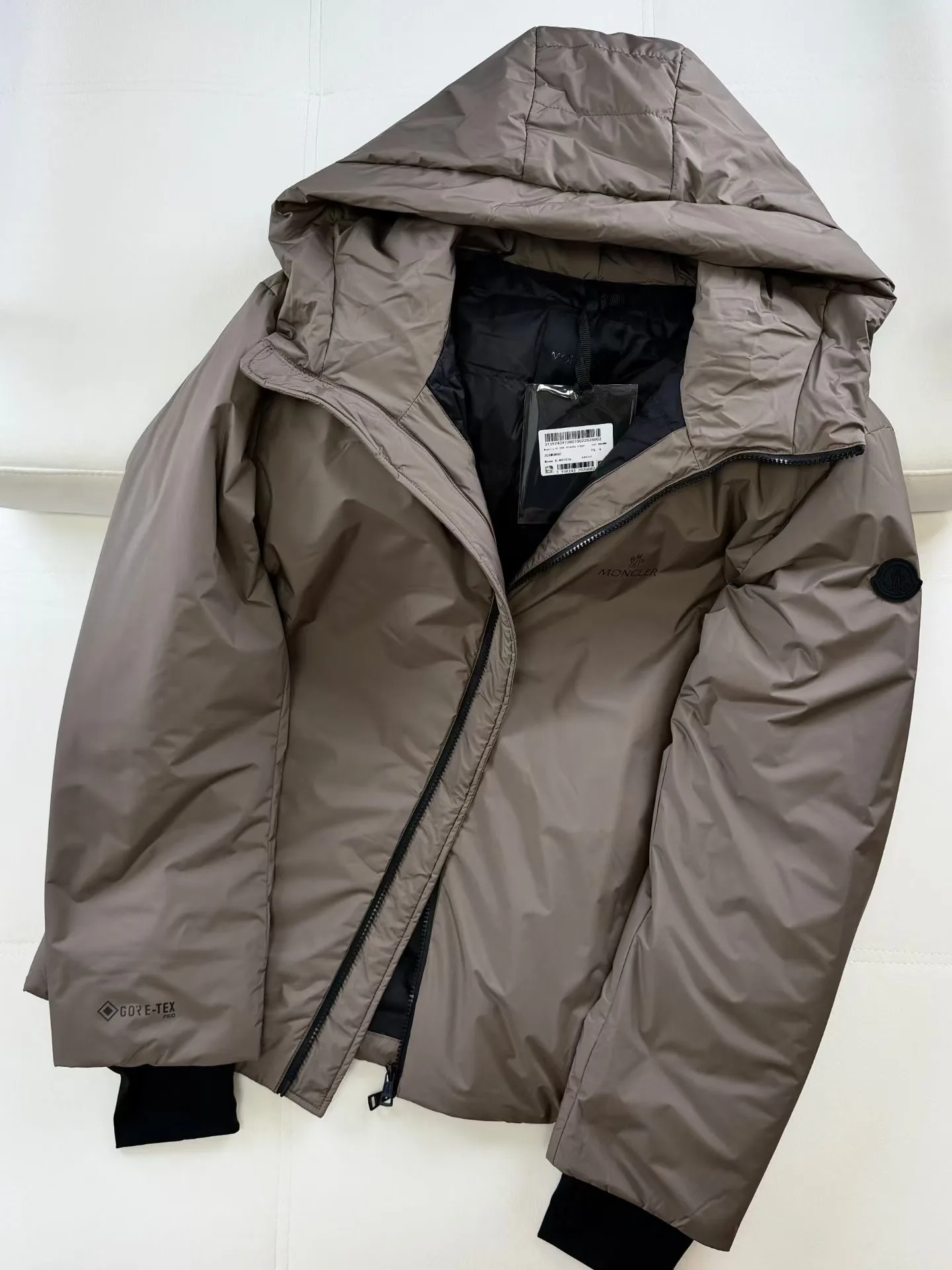 Moncler Timor Hooded Jacket (Beige) — ビュー 6