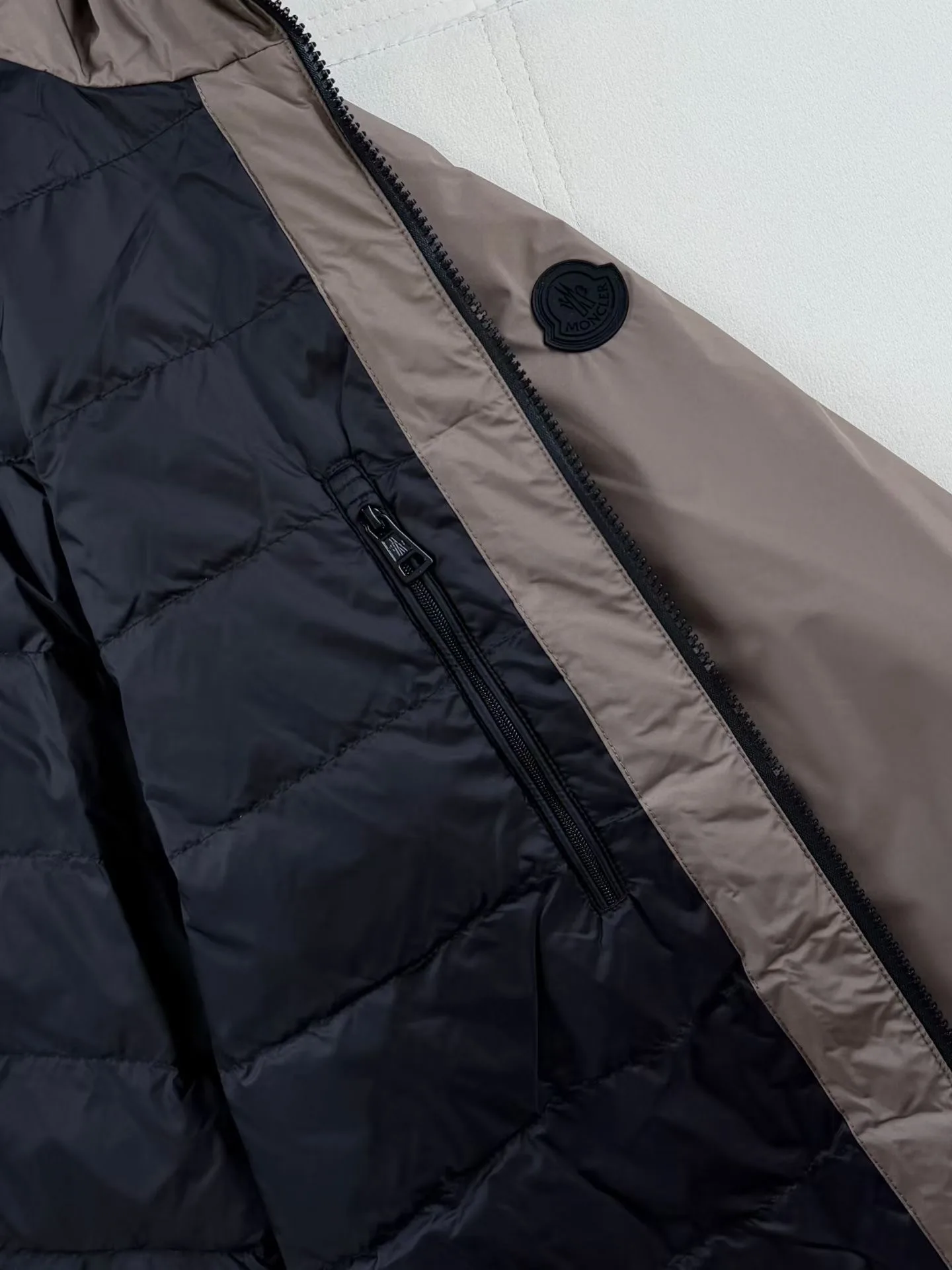 Moncler Timor Hooded Jacket (Beige) — ビュー 8