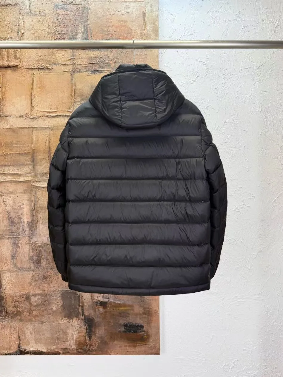 Moncler Verith Hooded Short Down Jacket (Black) — 图 7