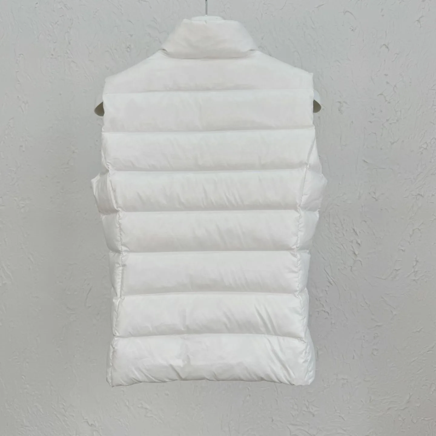 Moncler Womens Ghany Down Gilet (White) — ビュー 8