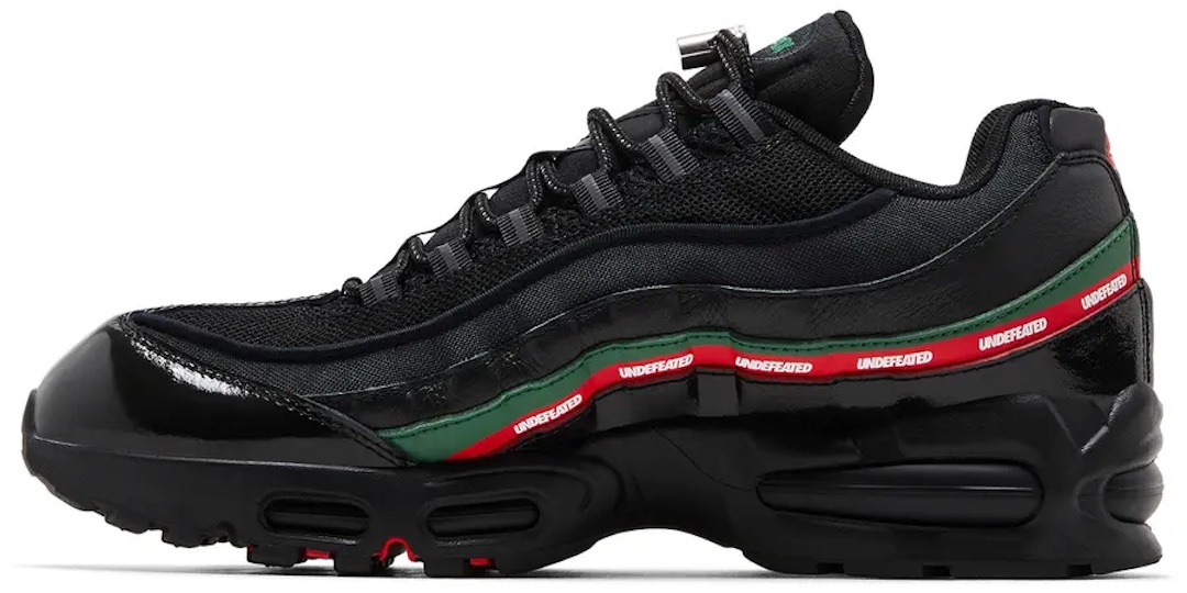 Undefeated x Nike Air Max 95 'Black' — view 2