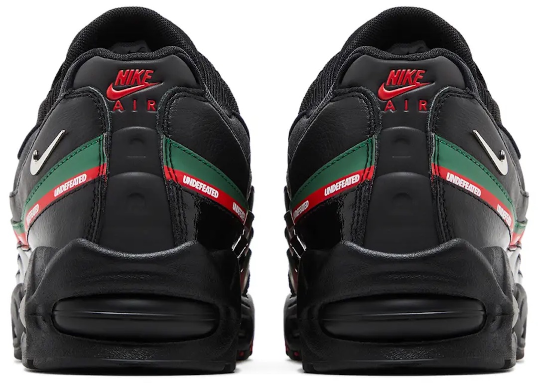 Undefeated x Nike Air Max 95 'Black' — view 4