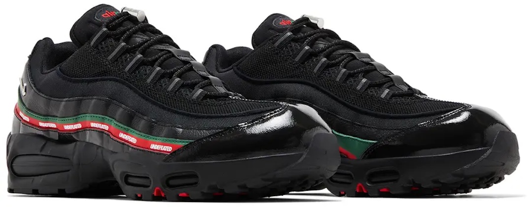 Undefeated x Nike Air Max 95 'Black' — view 5