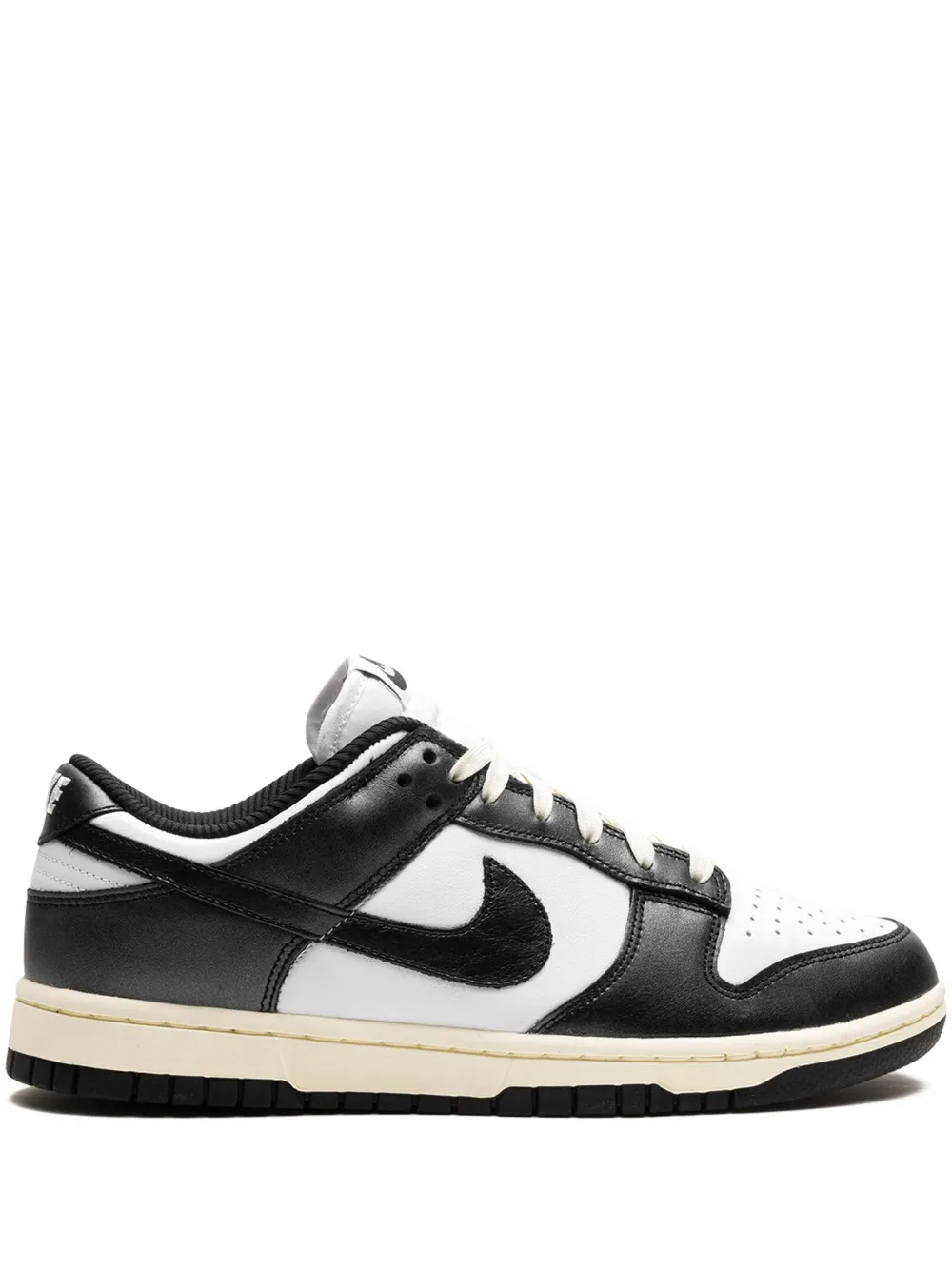 Dunk Low "Panda"