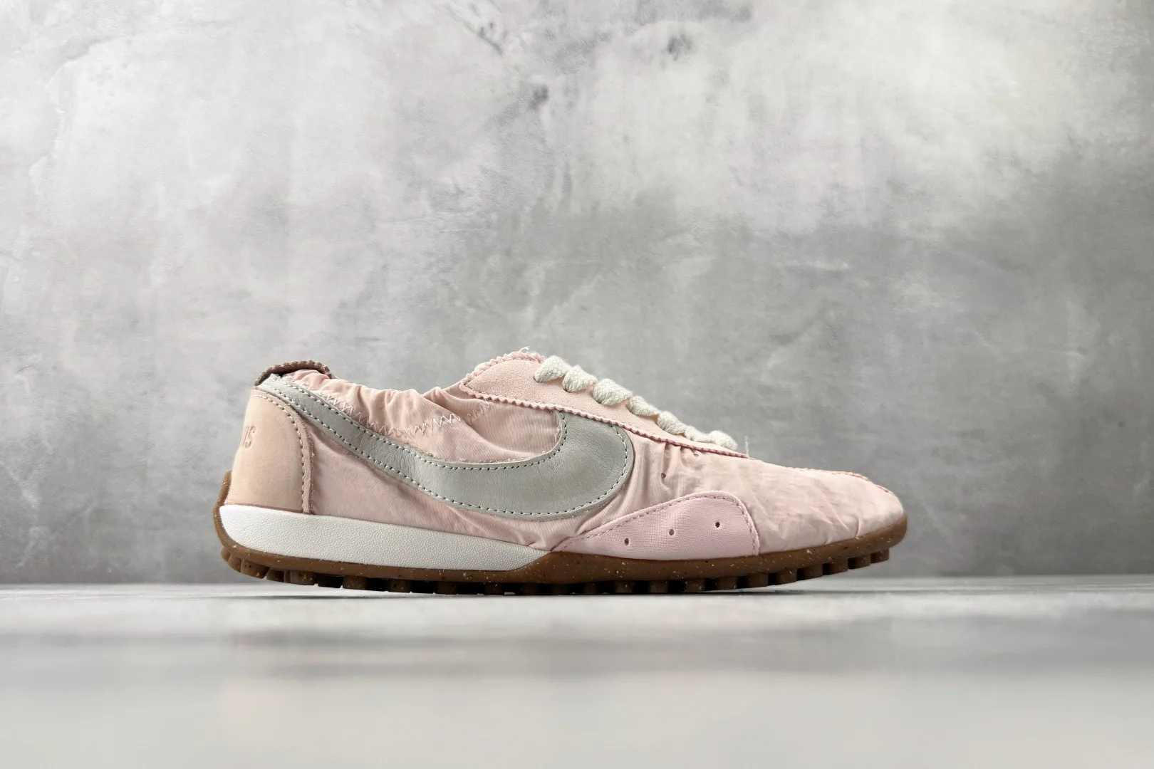 Nike Moon Shoe x Jacquemus (Aluminium Pink ) — 보기 2