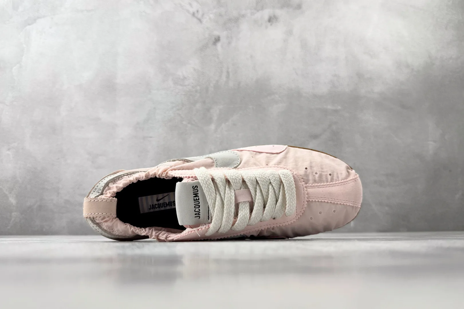 Nike Moon Shoe x Jacquemus (Aluminium Pink ) — 보기 3