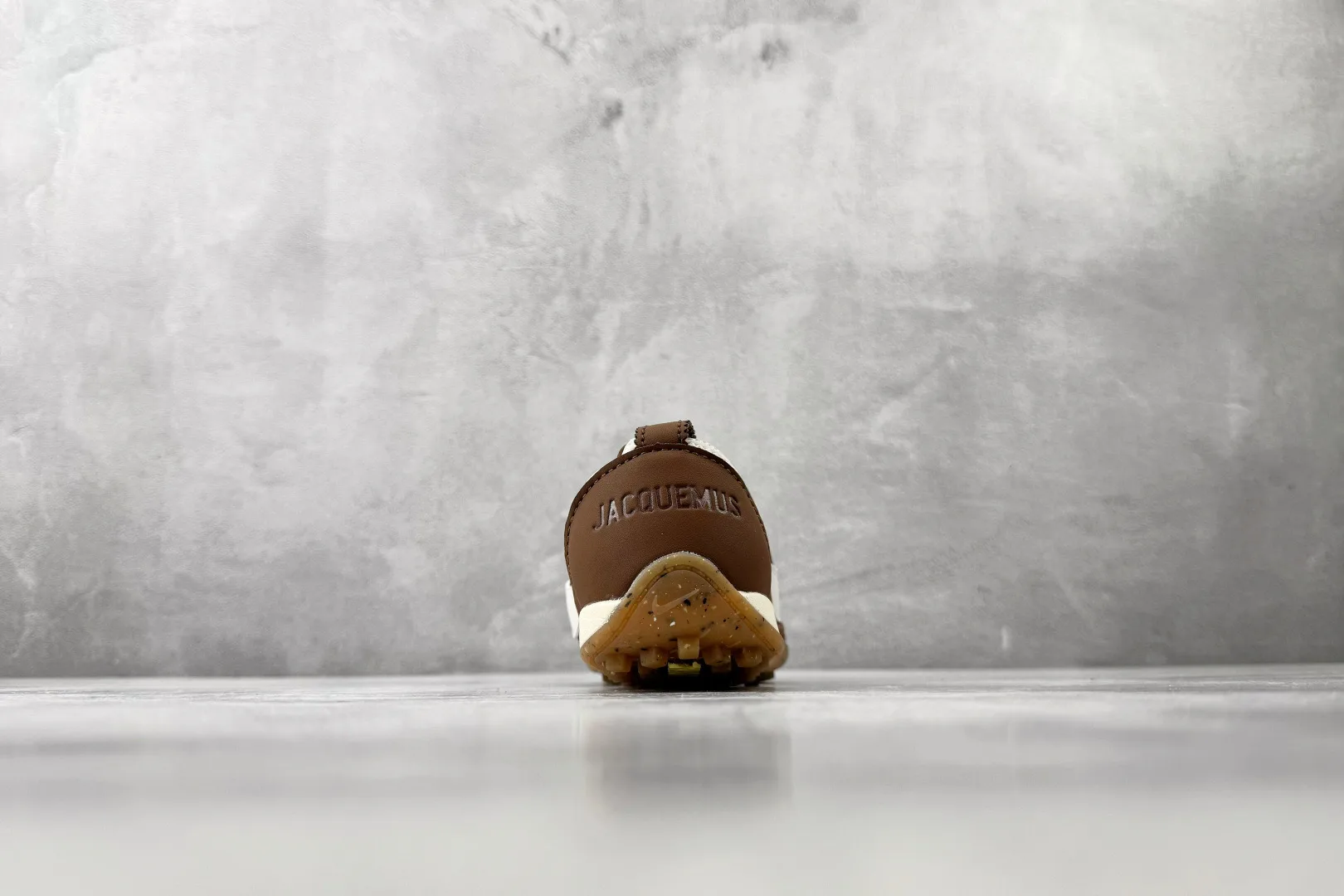 Nike Moon Shoe x Jacquemus (Fauna Brown and Cashmere) — 图 9
