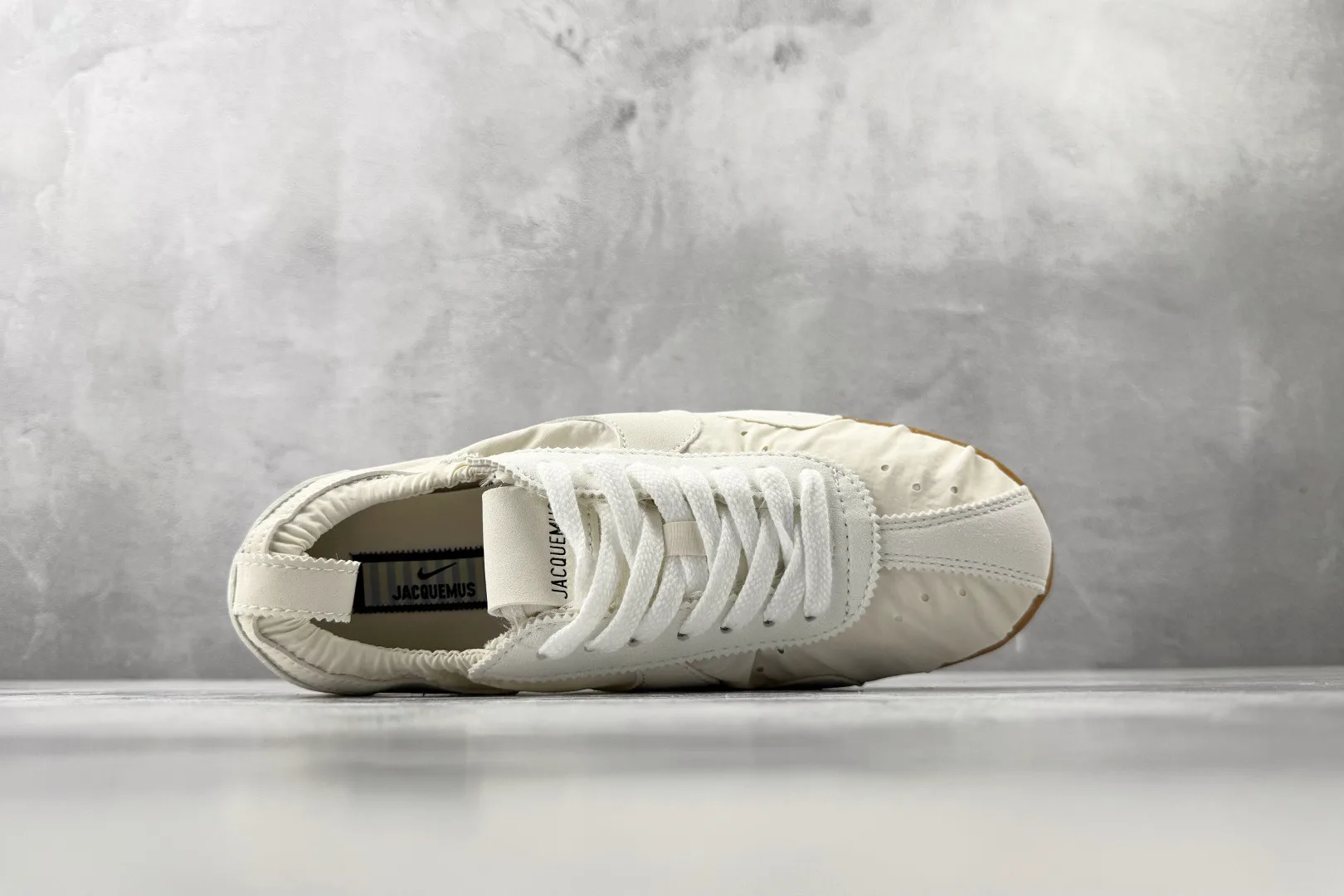 Nike Moon Shoe x Jacquemus (Soft Pearl and Sail)  — ビュー 3
