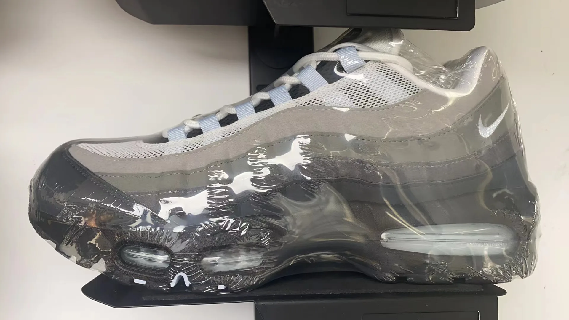 Nike Wmns Air Max 95 'Blue Tint — view 10
