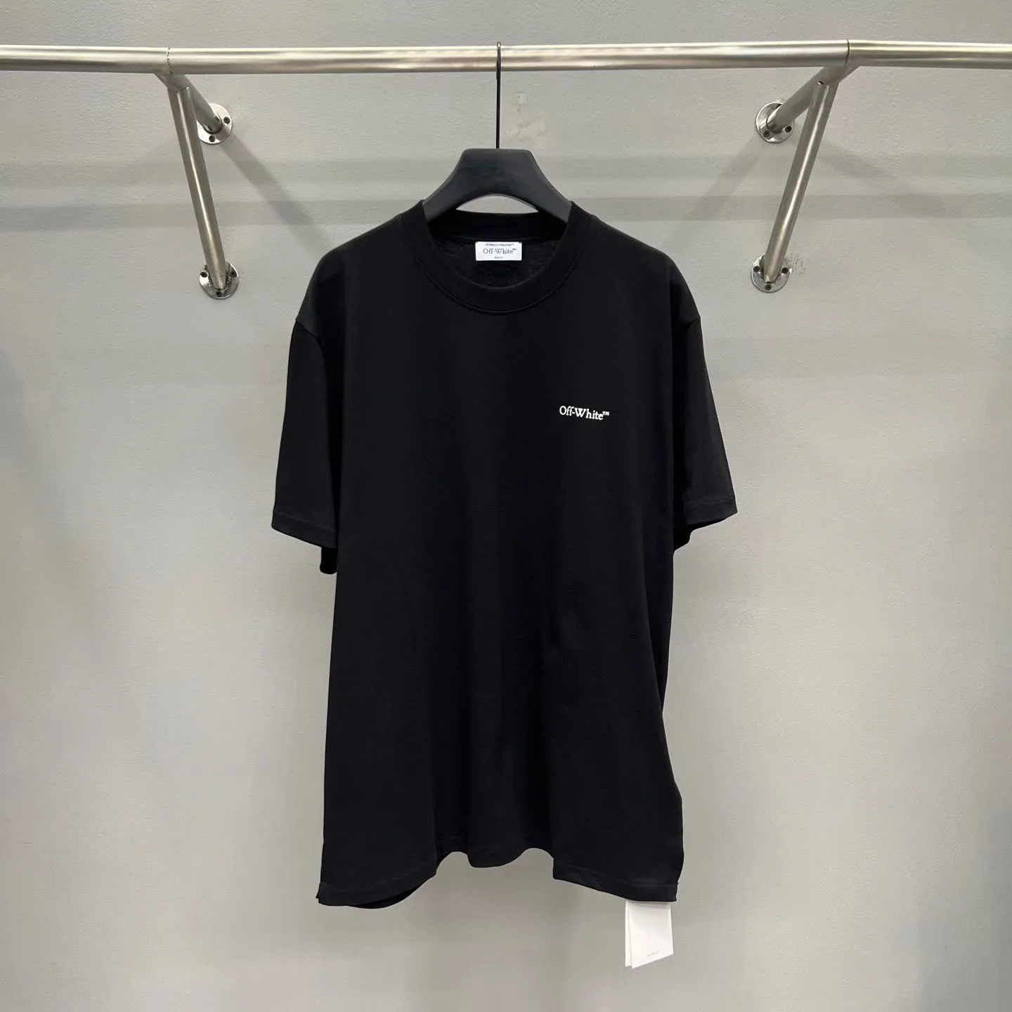 Off-White Double Cross Bones Arrow T Shirt — ビュー 2