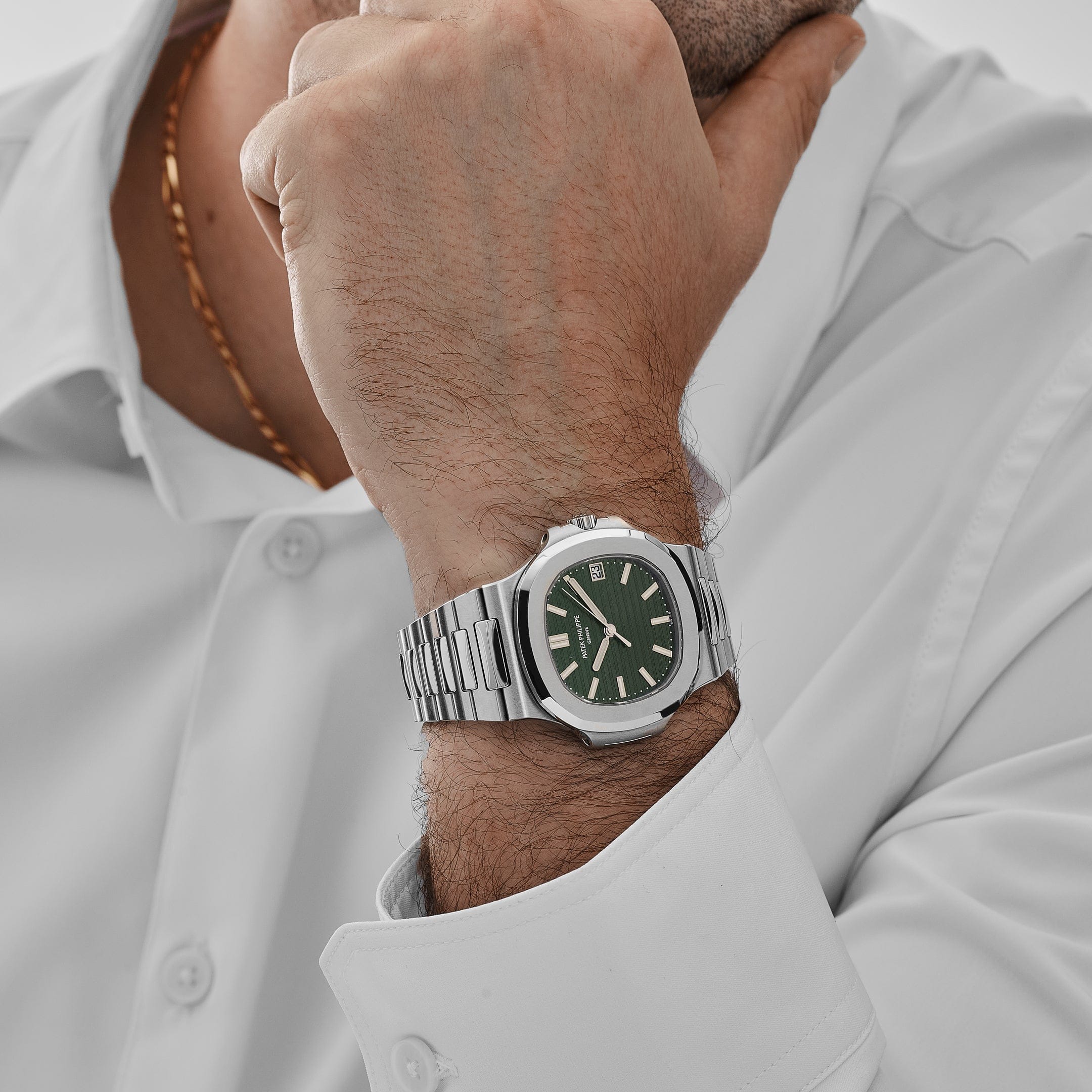 Patek Philippe Nautilus 5711/1A-014, — Olive Green Dial — view 3