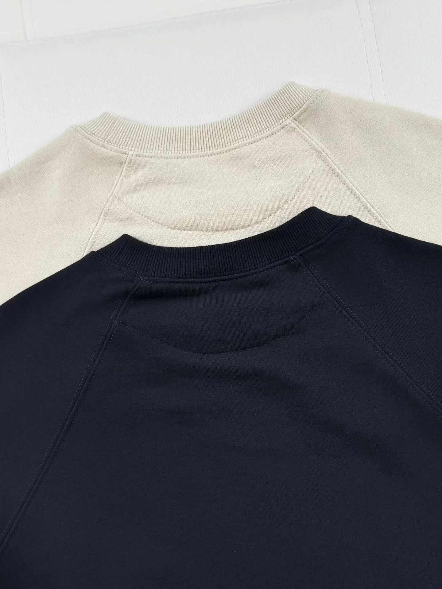Prada Cotton Crew-neck Sweatshirt (Black) — ビュー 3