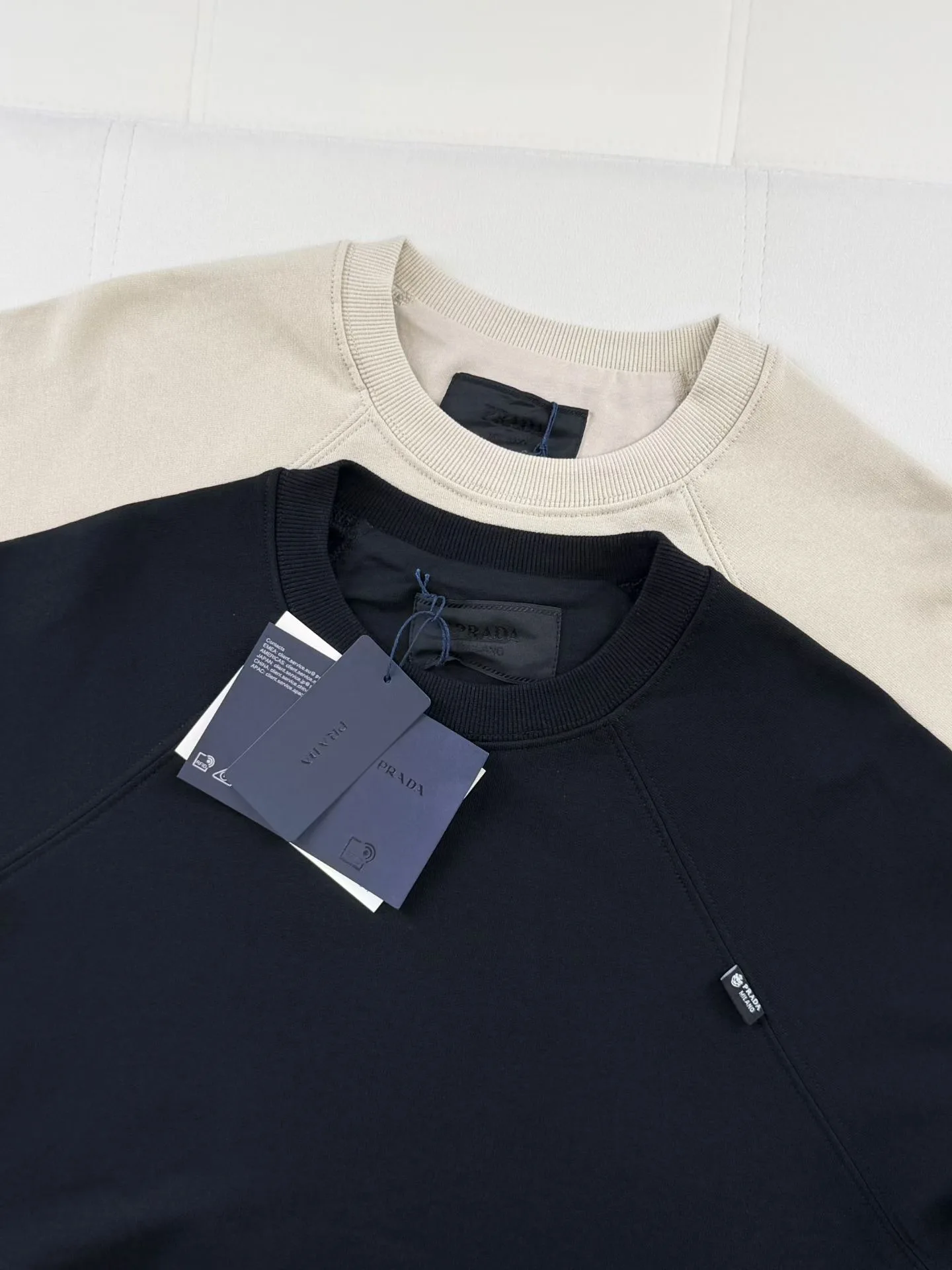 Prada Cotton Crew-neck Sweatshirt (Black) — ビュー 4