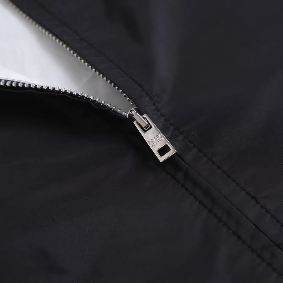 Prada Nylon Zip-Up Jacket (Black) — 图 4