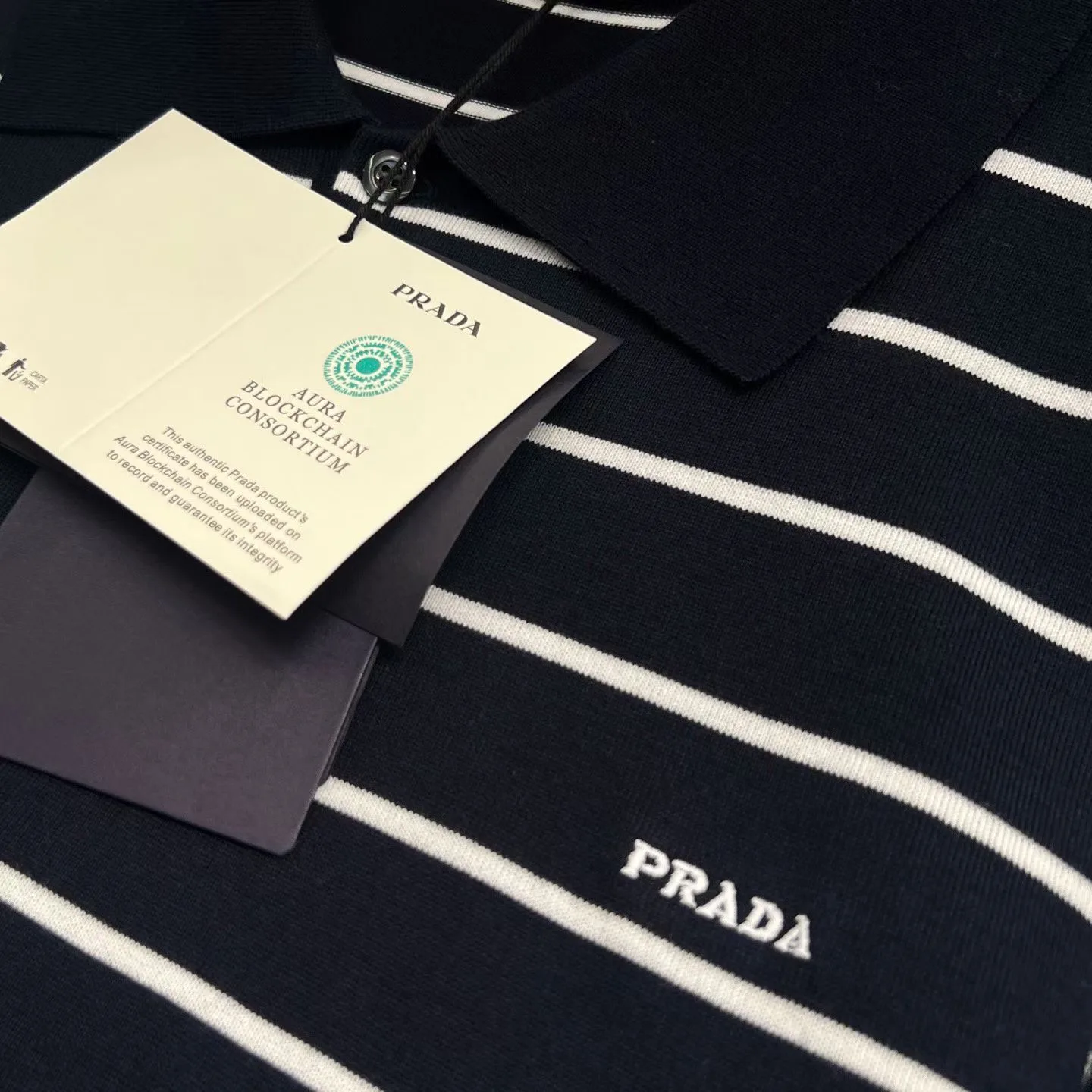 Prada Short-Sleeved Striped Cotton Polo Shirt (Navy) — ビュー 2
