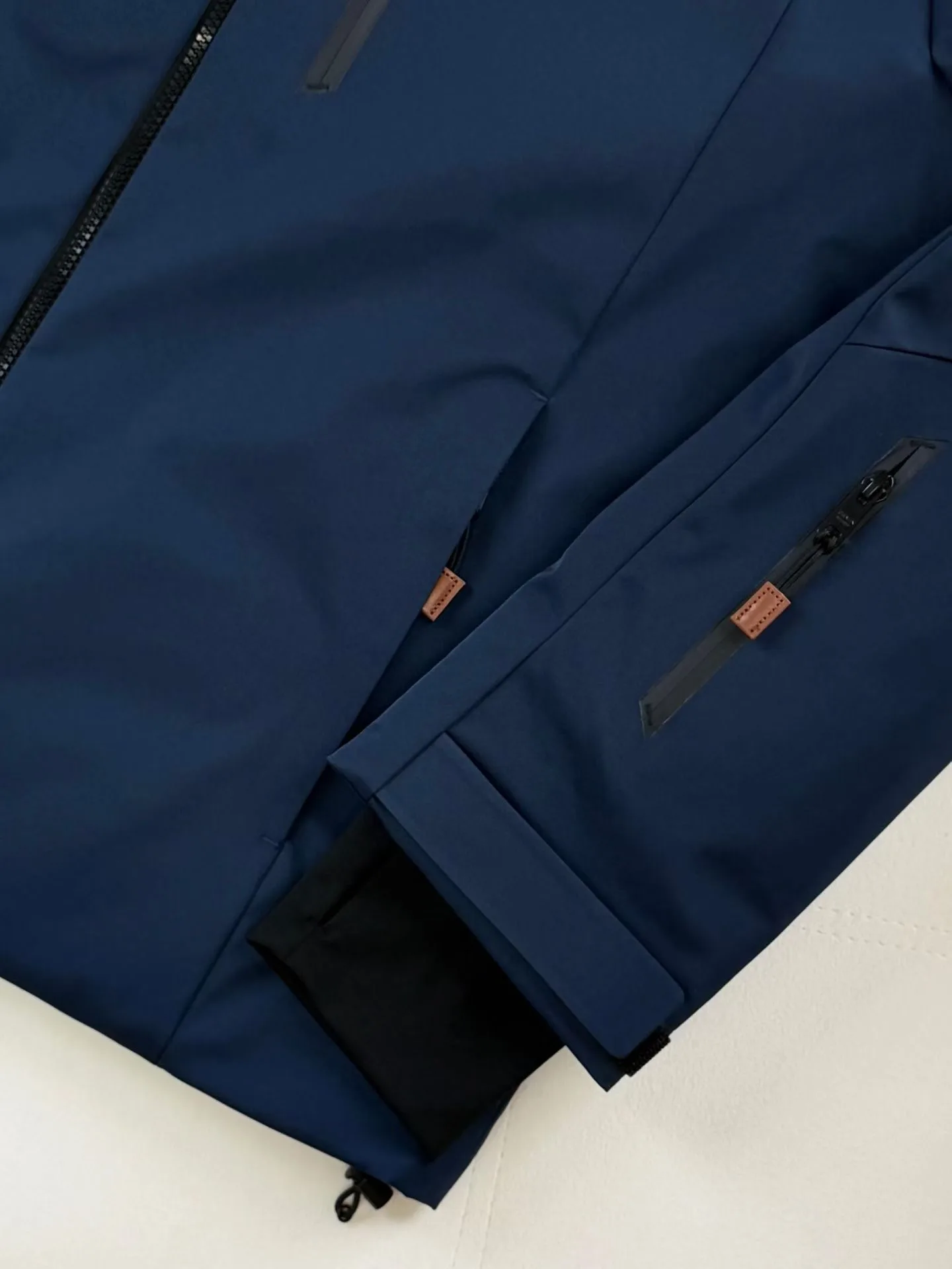 Prada Technical Fabric Jacket (Navy) — 图 3