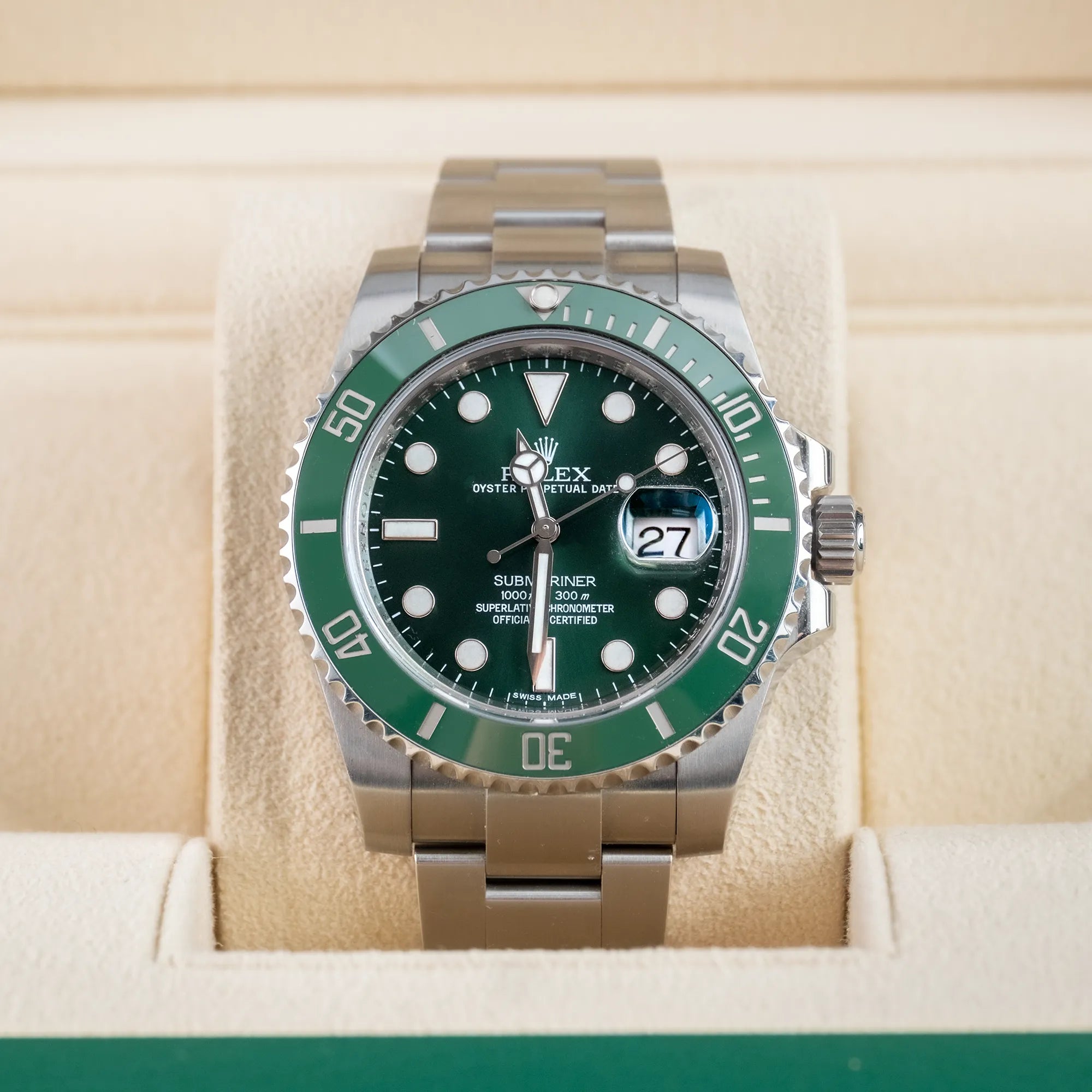 Rolex Submariner 116610LV, — Green Dial, (Hulk) — view 2