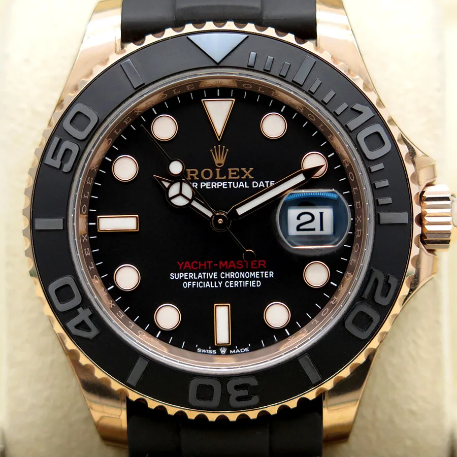 Rolex Yacht-Master 40mm Everose Gold Black Dial Black Bezel Oysterflex Bracelet 126655 — view 2
