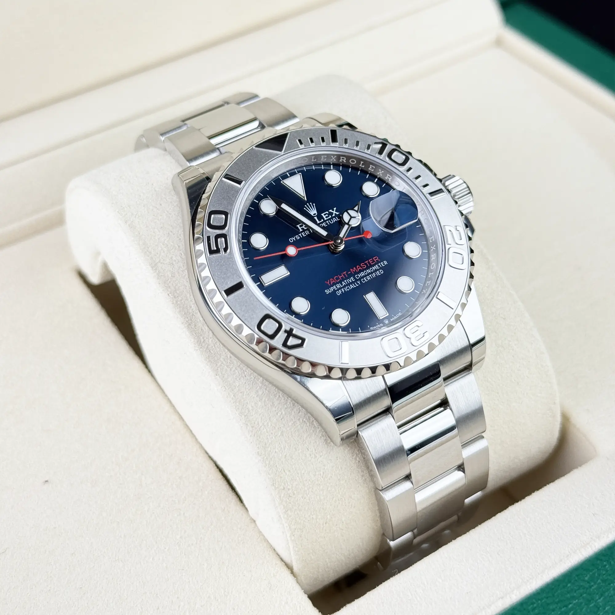 Rolex Yacht-Master 126622, — Blue Dial, Oystersteel and Platinum — view 3
