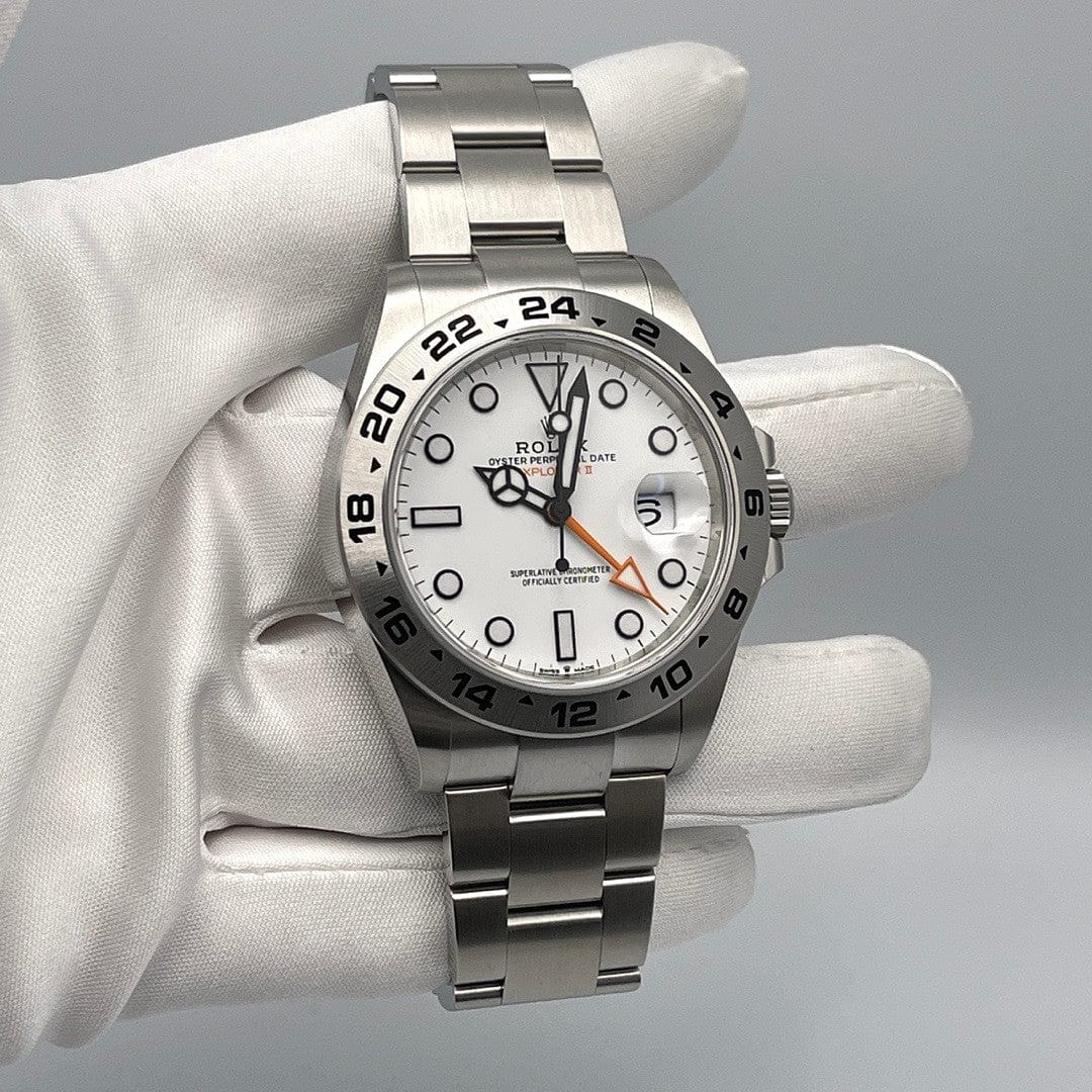 Rolex Explorer II 226570, — White Dial — view 2