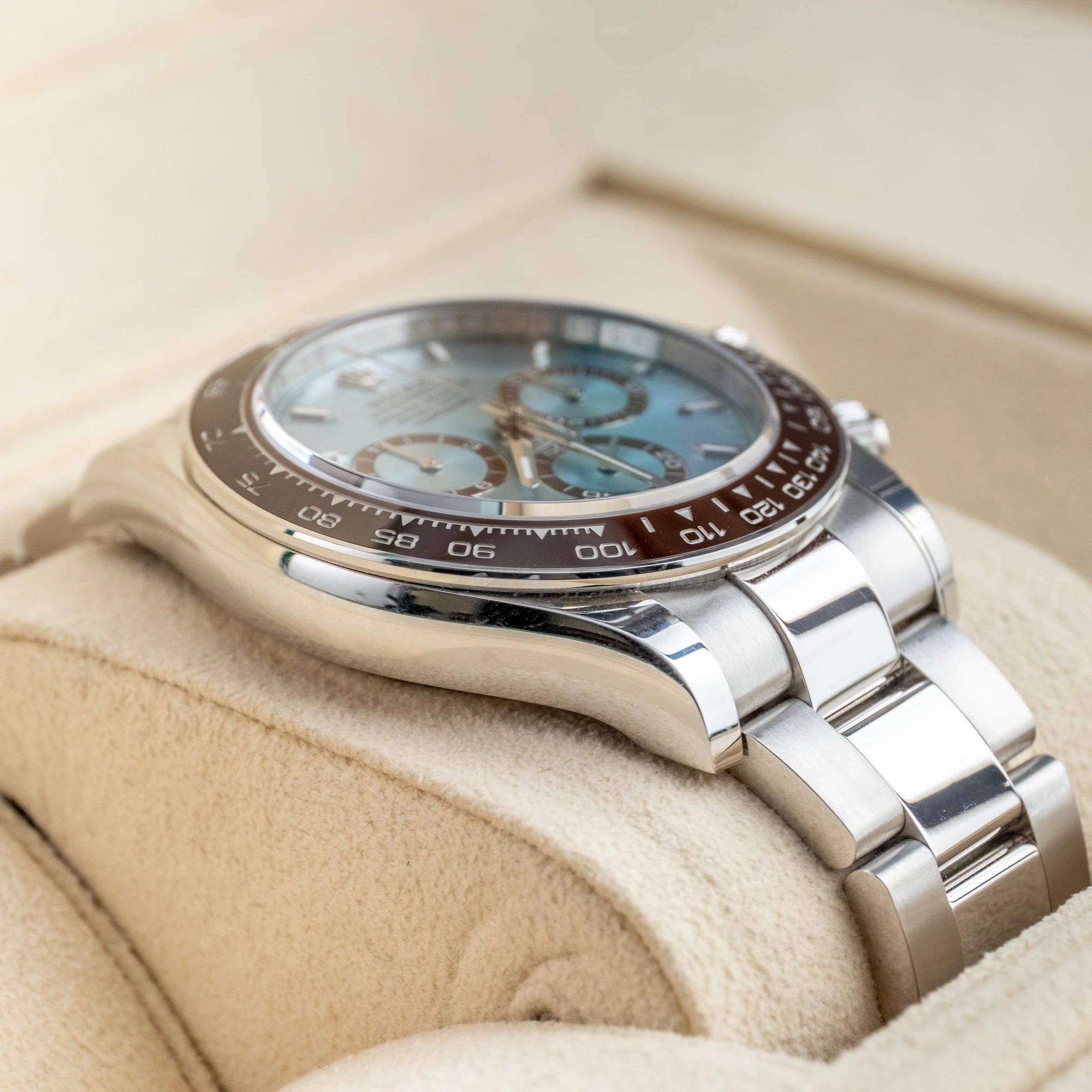 Rolex Daytona 126506, — Ice Blue Dial, Platinum — view 3