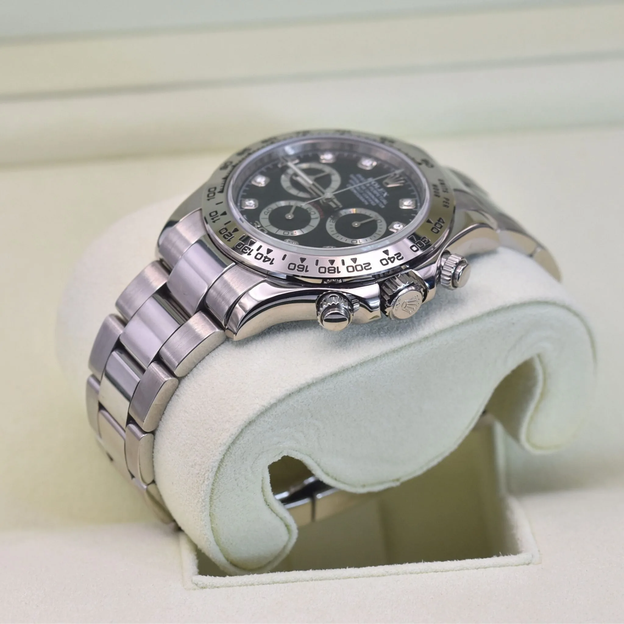 Rolex Daytona 40mm White Gold Black Diamond Dial Oyster Bracelet 116509 — view 4