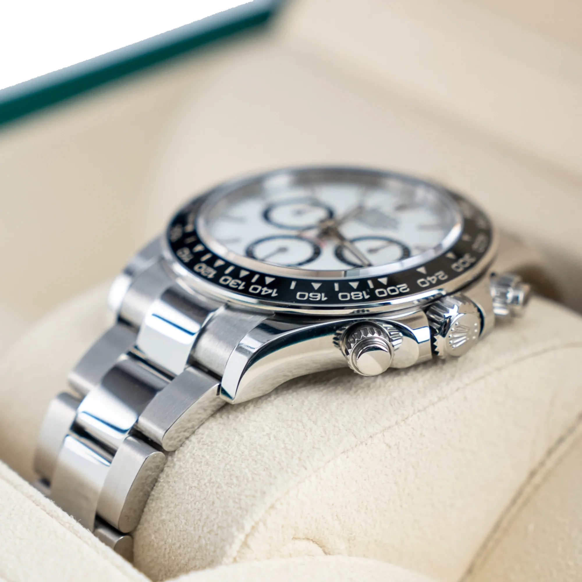 Rolex Daytona White Panda 40mm Oystersteel White Dial Black Bezel Oyster Bracelet 126500LN — view 3