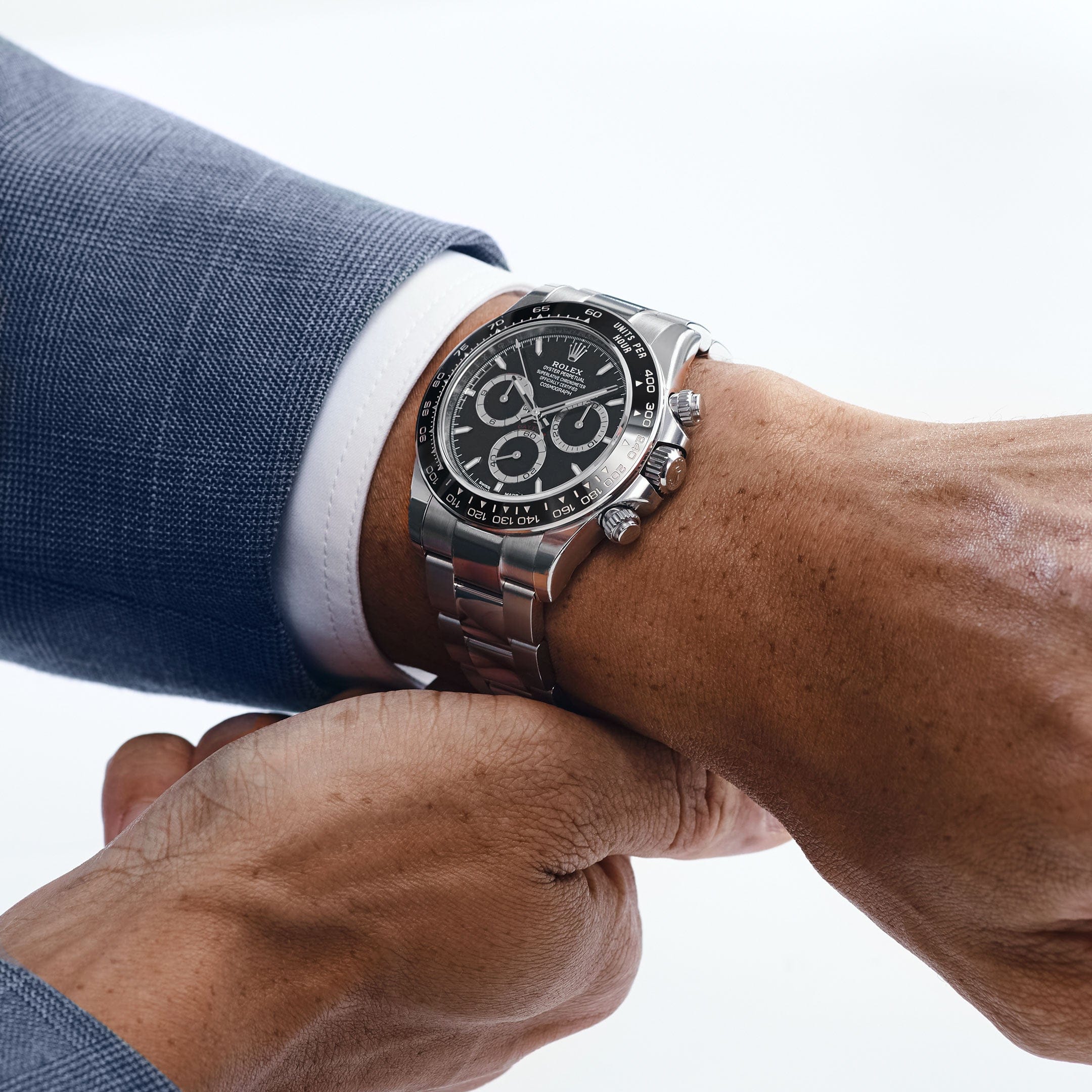 Rolex Daytona 126500LN, — Black Dial, Oysterflex, (Reverse Panda) — view 2