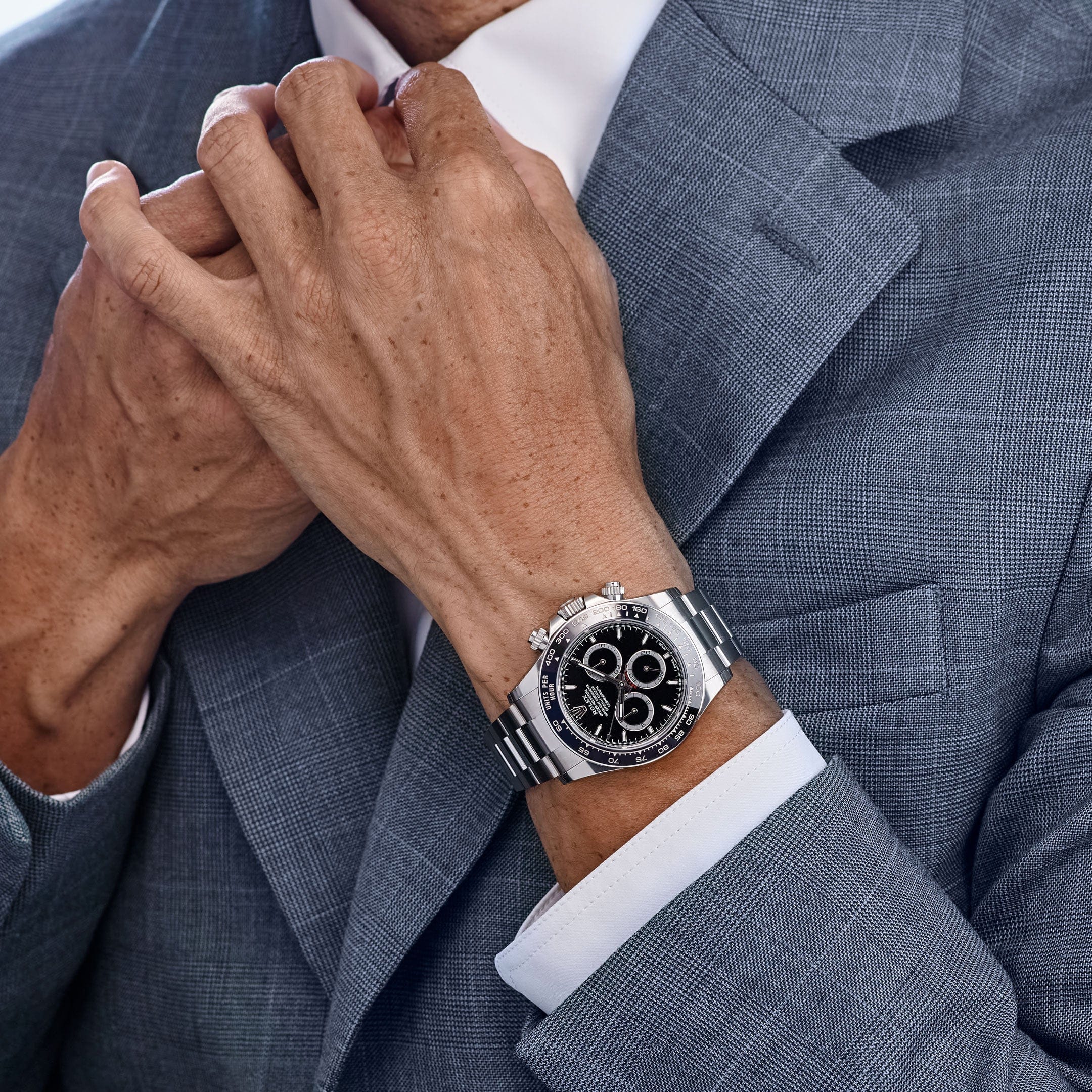 Rolex Daytona 126500LN, — Black Dial, Oysterflex, (Reverse Panda) — view 3