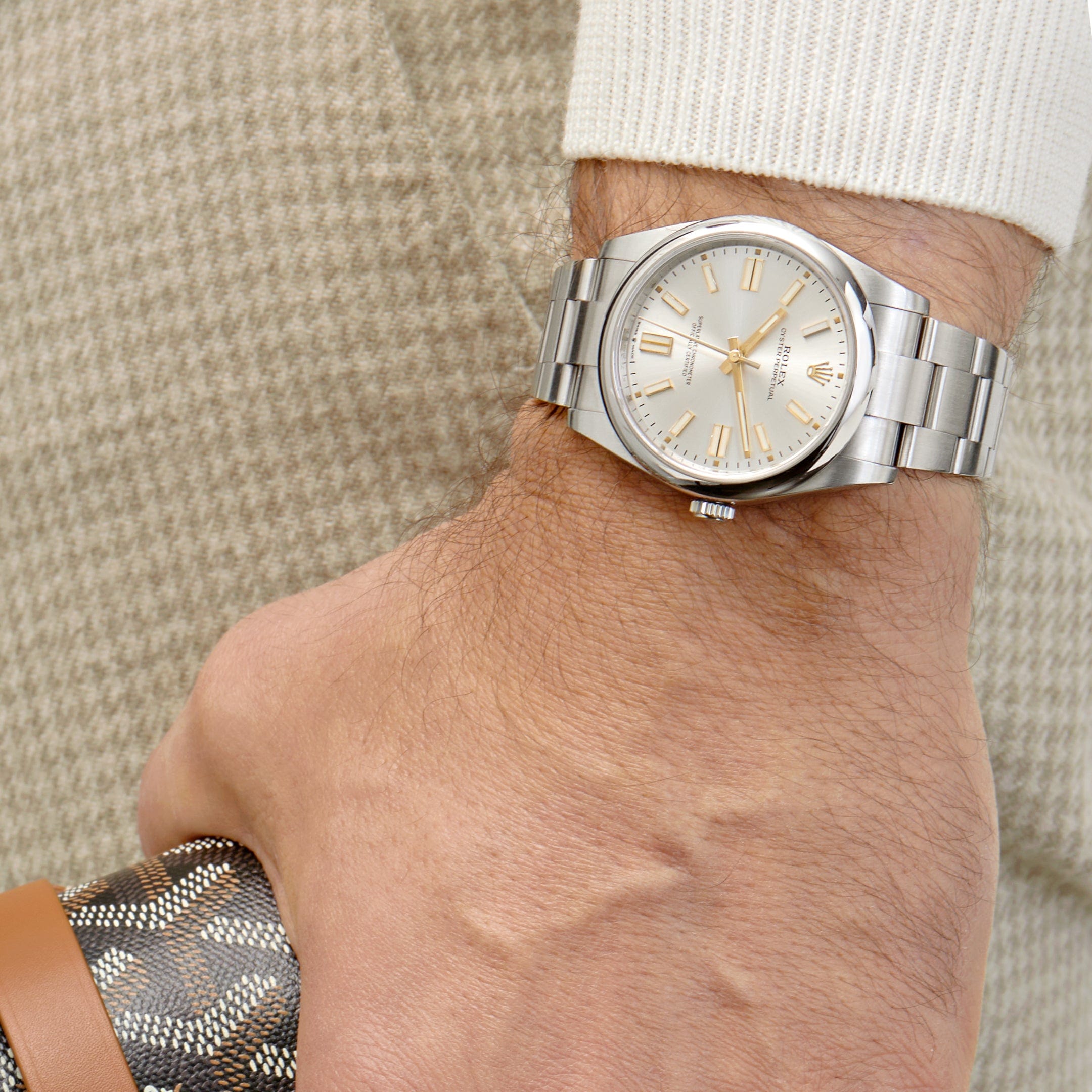 Rolex Oyster Perpetual 124300, — Silver Dial — view 2