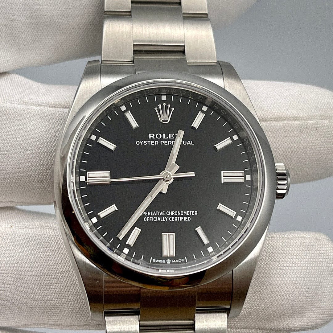 Rolex Oyster Perpetual 126000, — Black Dial — view 3