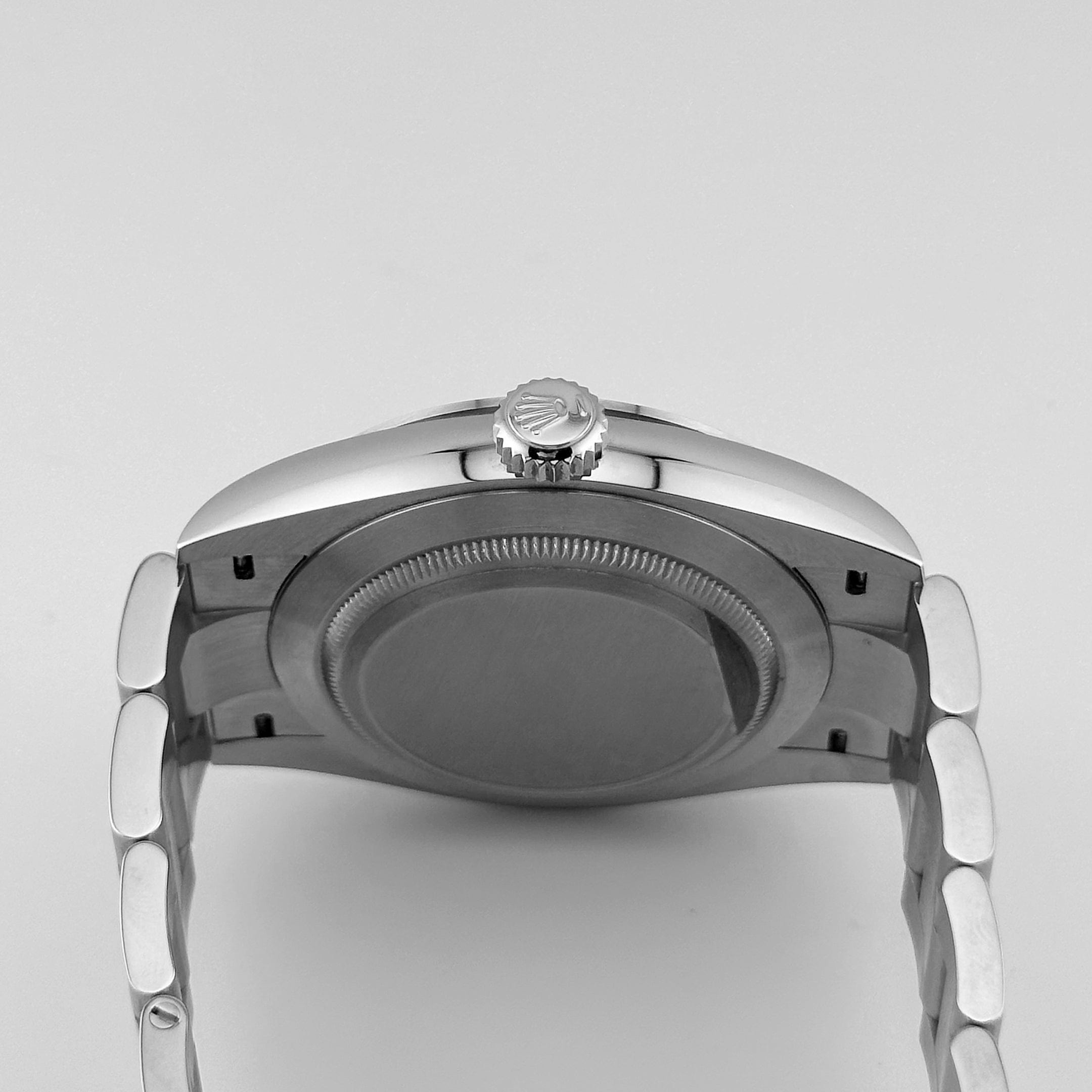 Rolex Explorer I 224270, — Black Dial — view 5