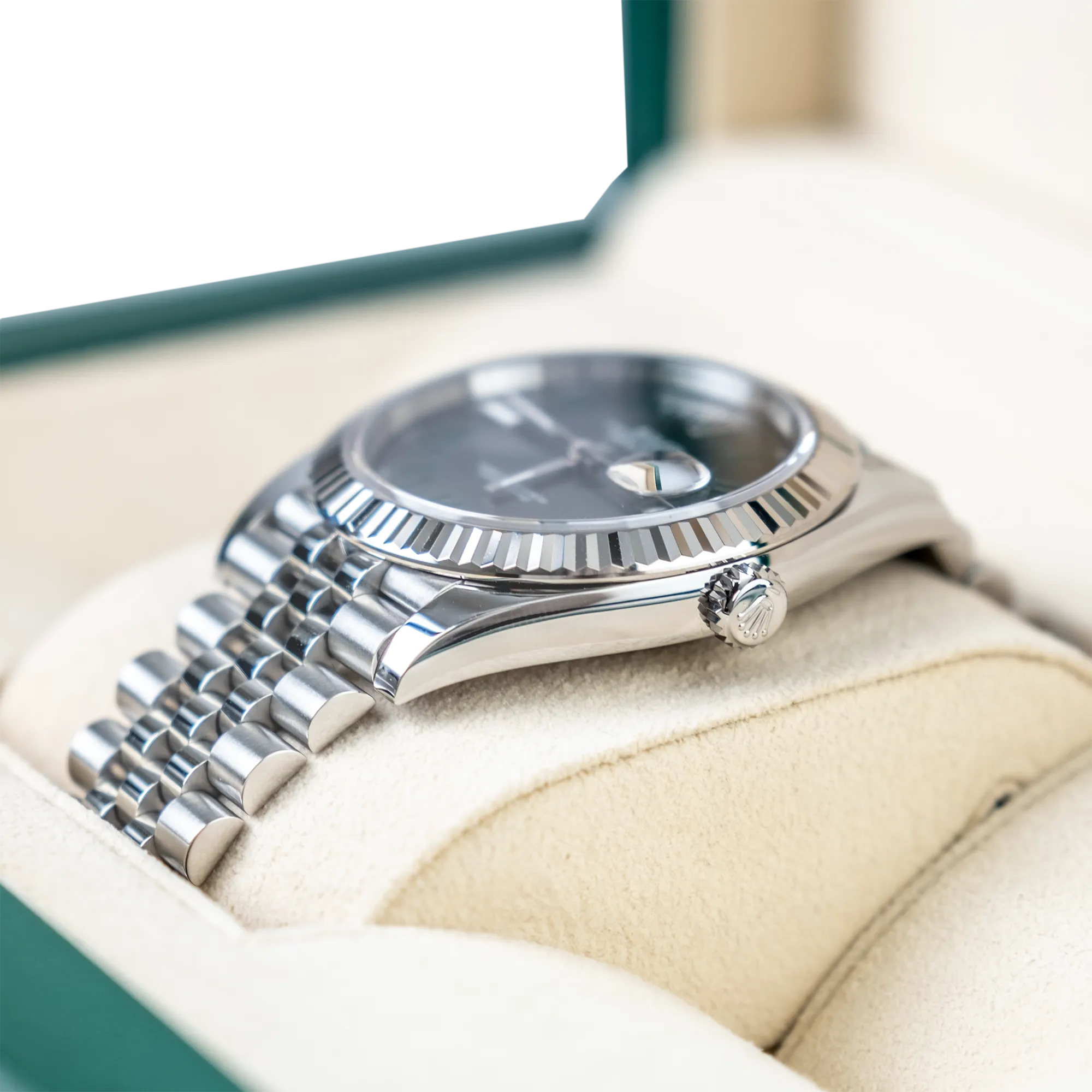 Rolex Datejust 126334, — Slate Grey Dial, Oystersteel and White Gold — view 3