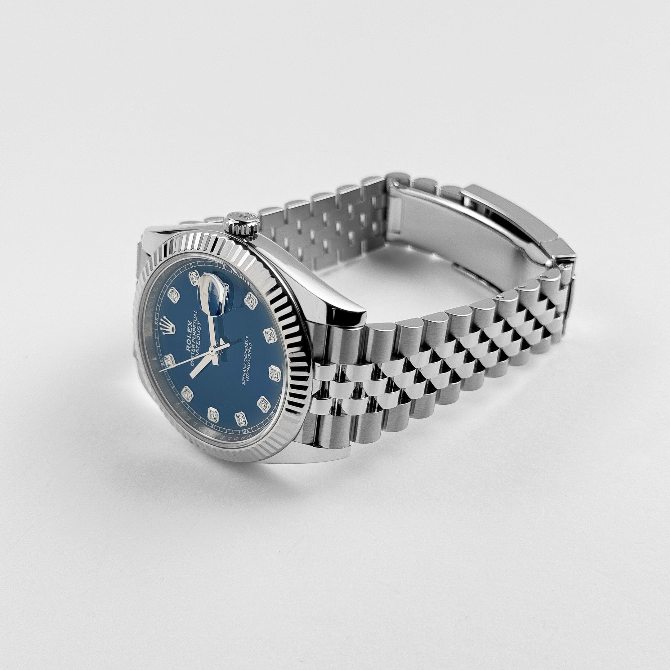 Rolex Datejust 126334, — Blue Dial, Jubilee, Oystersteel and White Gold — view 4