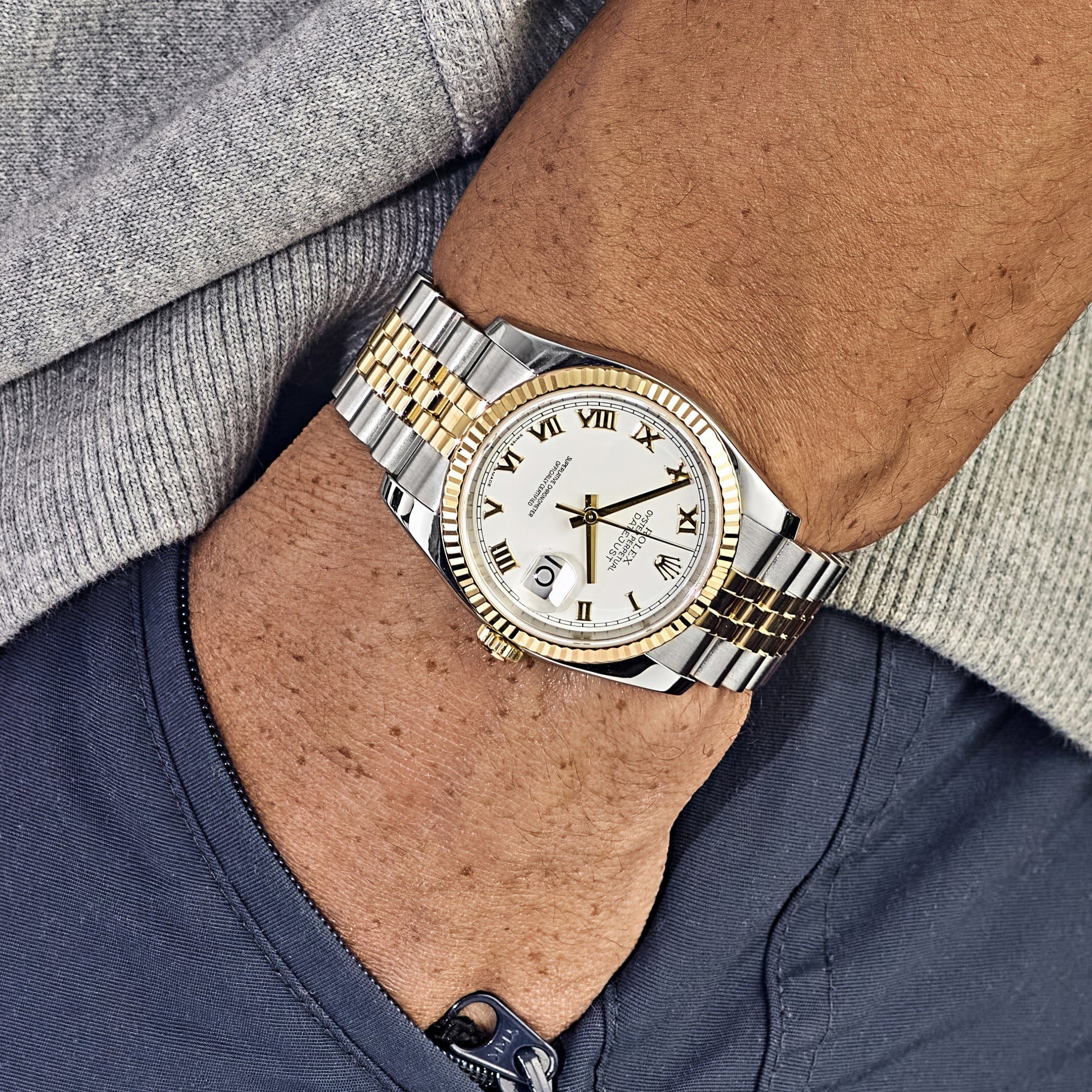 Rolex Datejust 126231, — White Dial, Jubilee, Oystersteel and Everose Gold — view 3