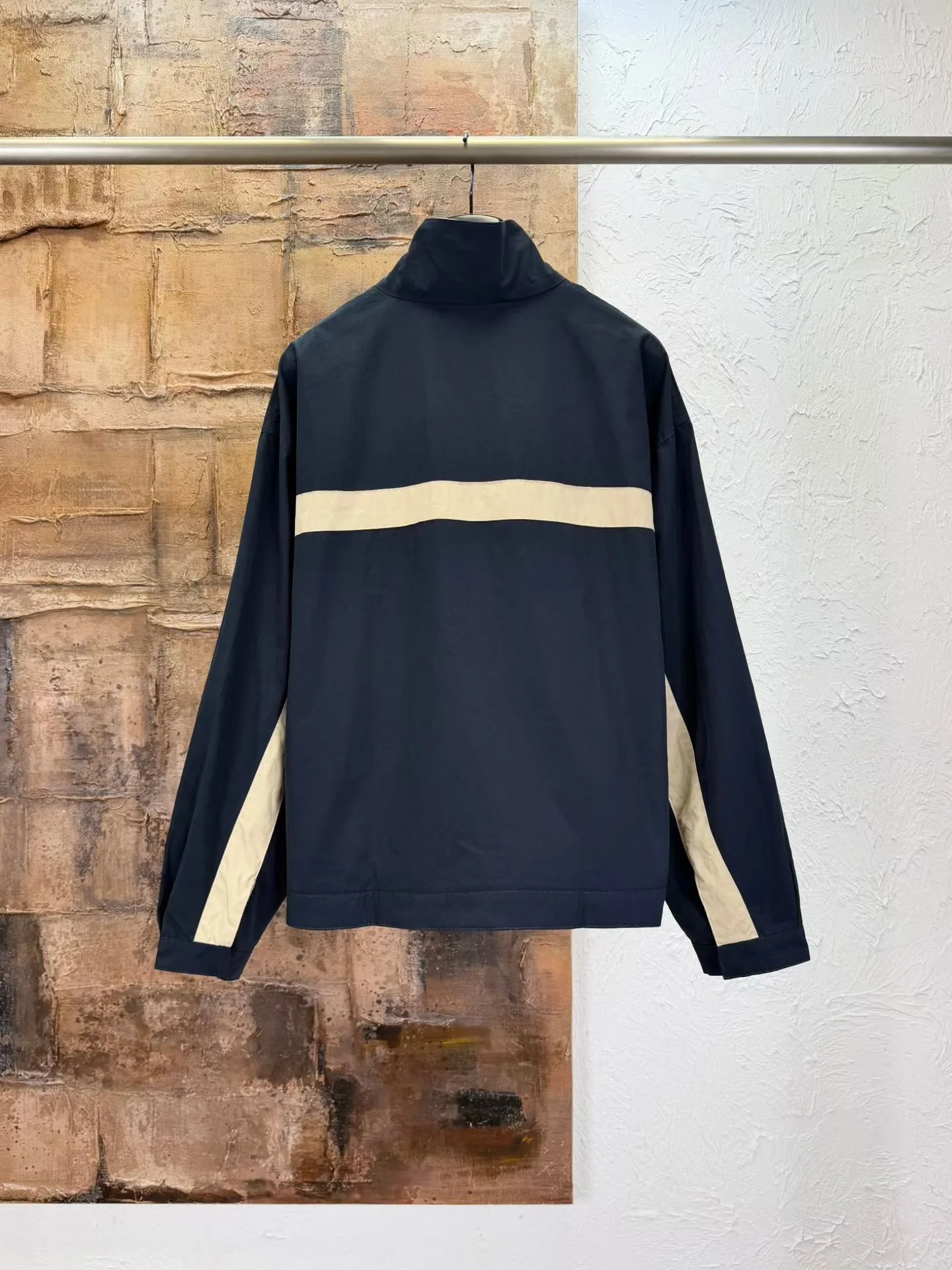 Saint Laurent Jacket in Cotton (Navy/Mastic) — ビュー 5