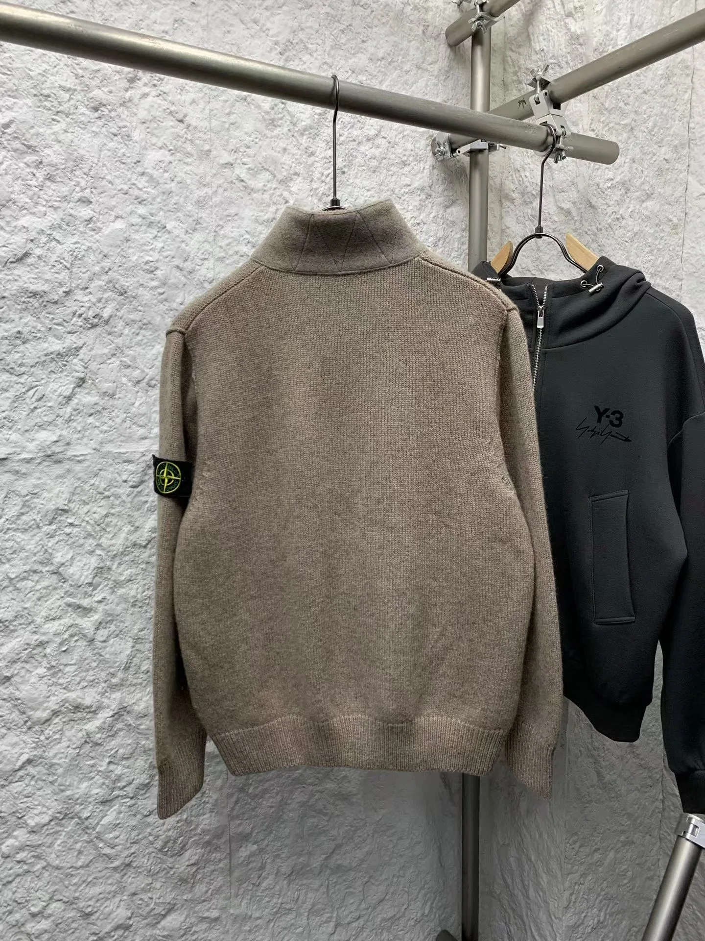 SI Regular-Fit Zip-Up Jumper with Button Placket (Beige) — 보기 8
