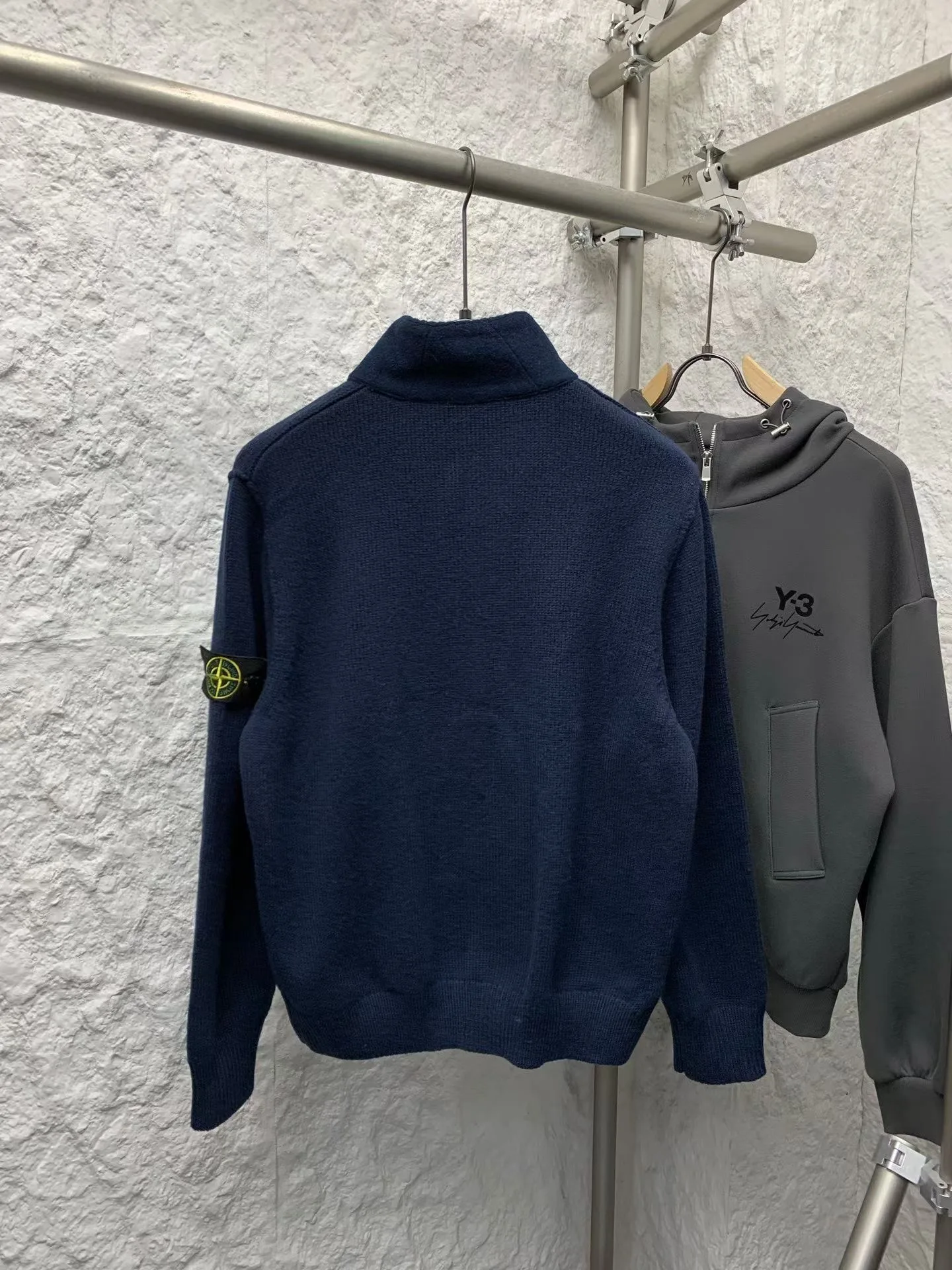 SI Regular-Fit Zip-Up Jumper with Button Placket (Navy) — ビュー 3
