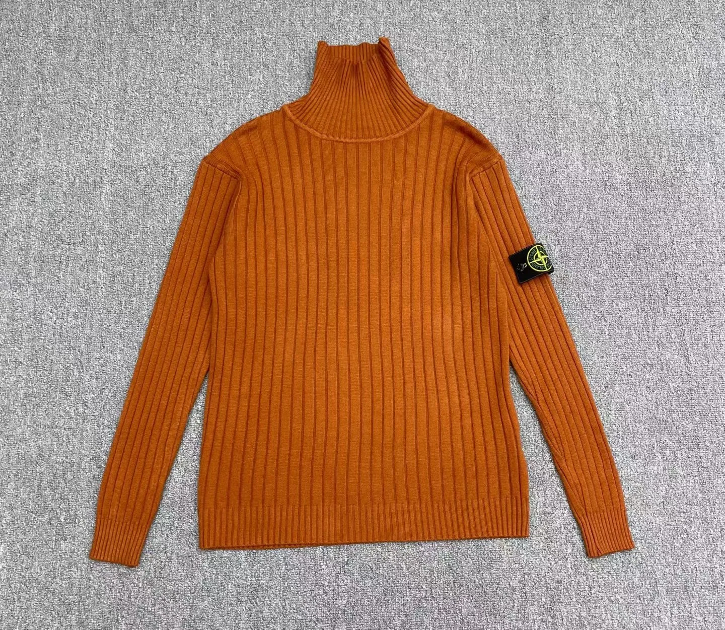 Stone Island Wool Turtleneck (Orange) — ビュー 2
