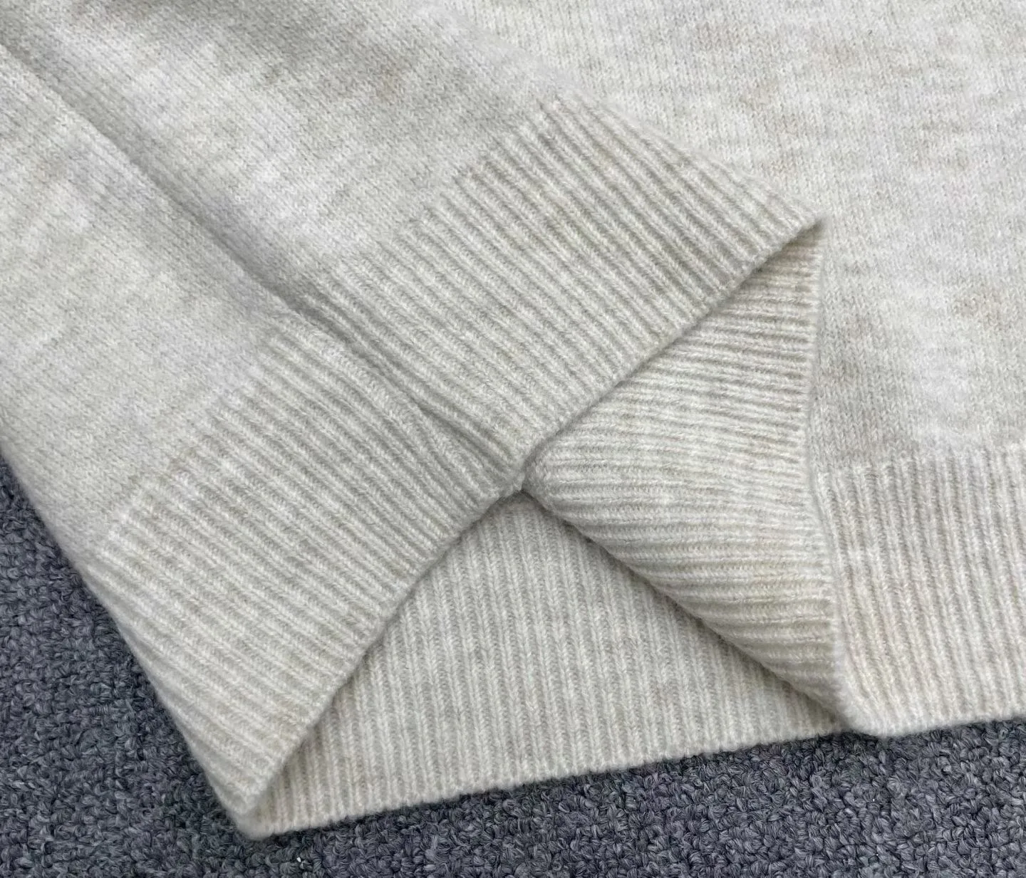 Stone Island Wool Turtleneck (White) — ビュー 11