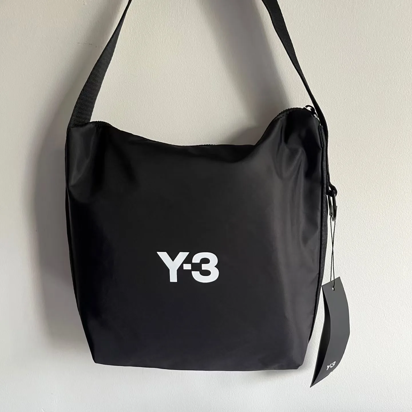 Nylon Crossbody Bag — ビュー 6